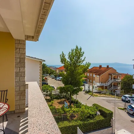 Fuer 3 Personen Mit Balkon By Interhome 아파트 크리크베니카