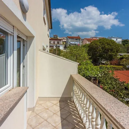 Apartamento Fuer 3 Personen Mit Balkon By Interhome Crikvenica