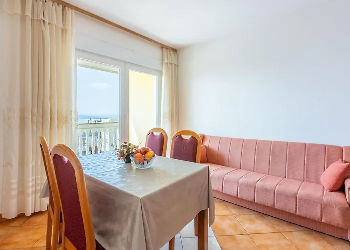 Fuer 3 Personen Mit Balkon By Interhome 아파트 *