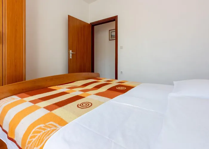 Fuer 3 Personen Mit Balkon By Interhome * 크리크베니카