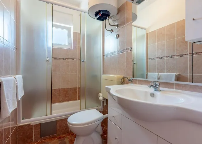 Fuer 3 Personen Mit Balkon By Interhome *