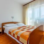 Fuer 3 Personen Mit Balkon By Interhome *