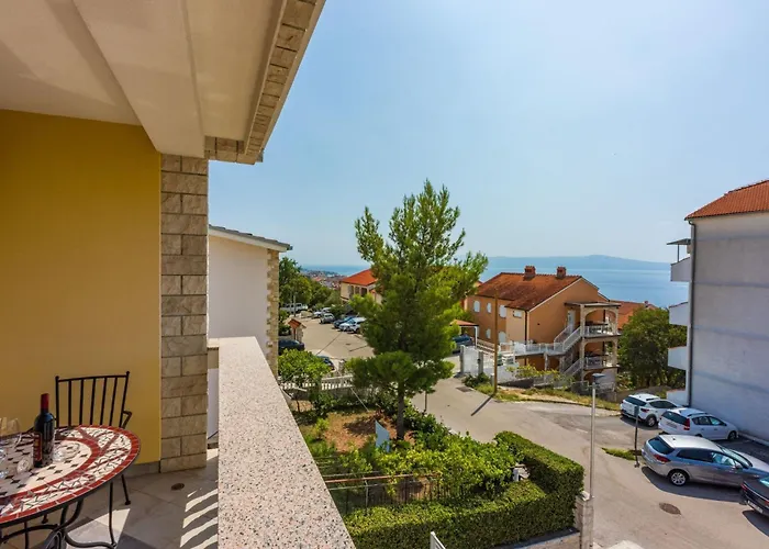 Fuer 3 Personen Mit Balkon By Interhome Appartement Crikvenica