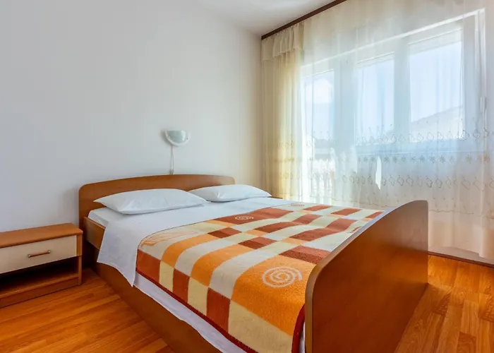 Fuer 3 Personen Mit Balkon By Interhome *